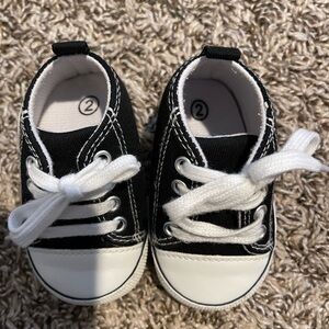 6-12 mo soft bottom shoes